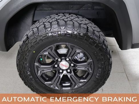 Used 2024 GMC Canyon Elevation AWD/4WD image 15