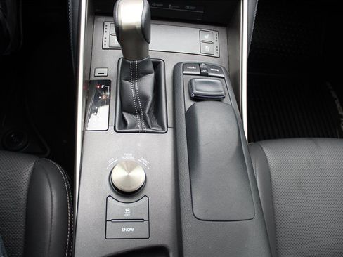 Used 2016 Lexus IS 300 AWD w/ Navigation System Package image 15