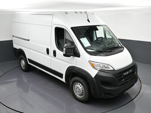 Used 2025 RAM ProMaster 1500 FWD image 19