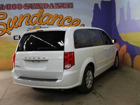 Used 2017 Dodge Grand Caravan SE w/ Power Window Group FWD image 4