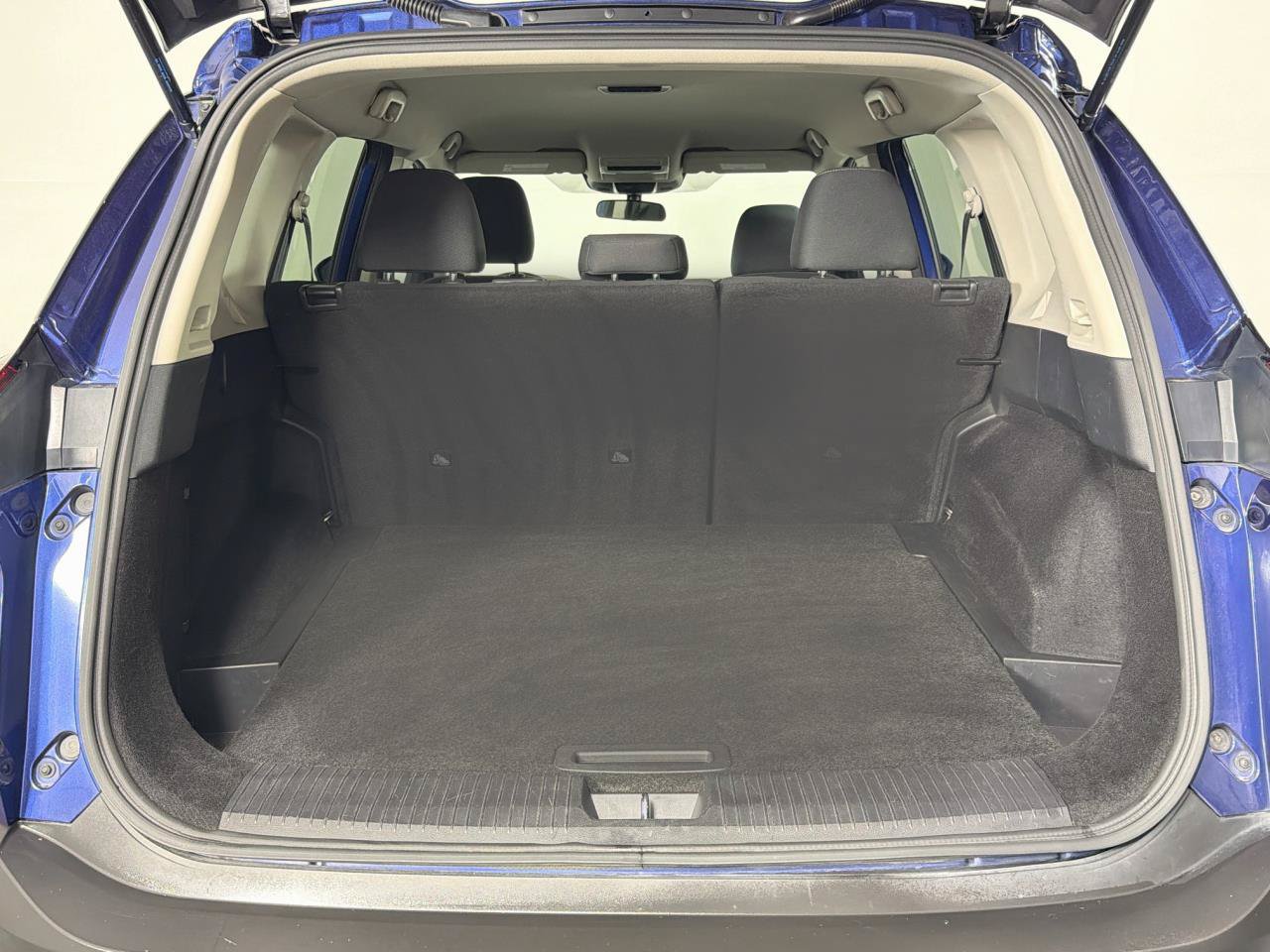 Used 2023 Nissan Rogue S AWD/4WD image 41