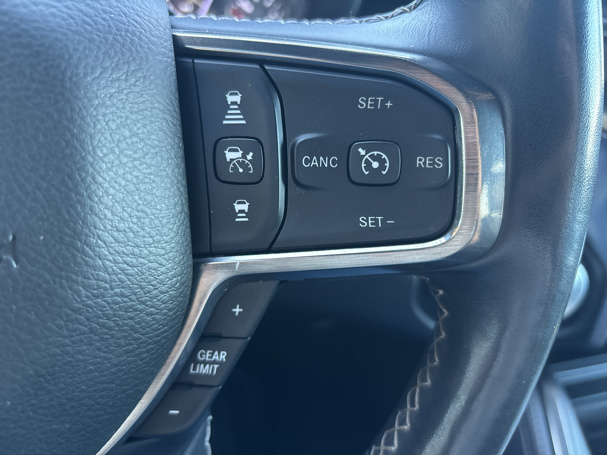 Used 2020 RAM 1500 Limited AWD/4WD image 16