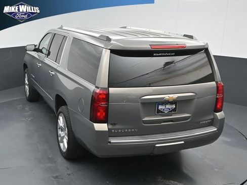 Used 2019 Chevrolet Suburban Premier RWD image 13