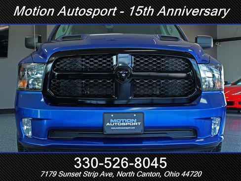 Used 2019 RAM 1500 Express w/ Wheel & Sound Group AWD/4WD image 3