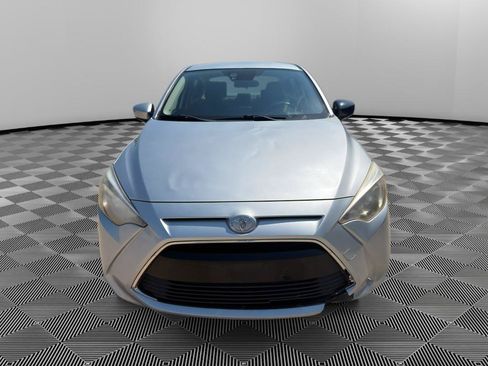 Used 2017 Toyota Yaris iA FWD image 8