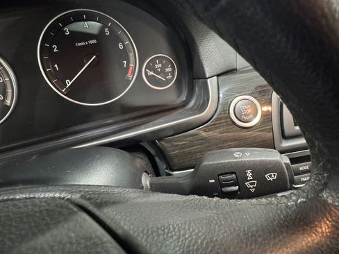 Used 2011 BMW 535i xDrive Sedan image 16