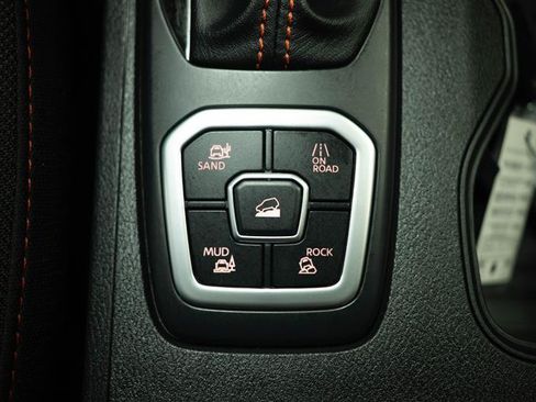 Used 2026 Nissan Frontier PRO-4X w/ Pro-4x Convenience Package AWD/4WD image 22
