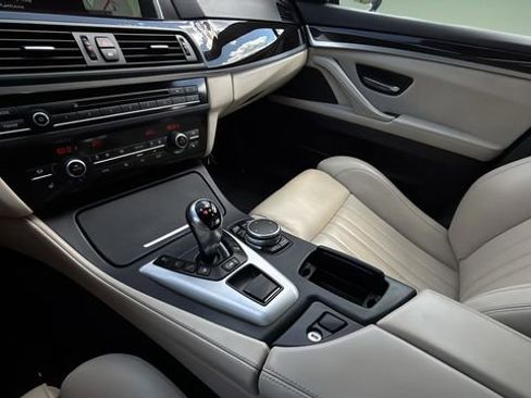 Used 2016 BMW M5 RWD image 14
