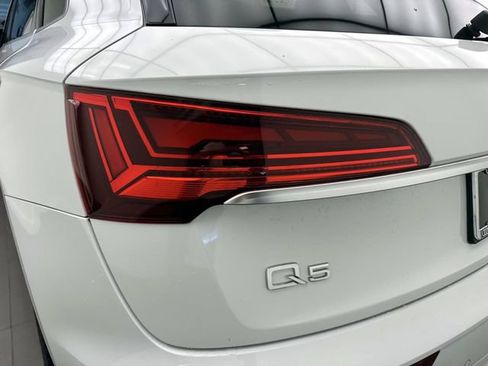 Used 2023 Audi Q5 2.0T Premium Plus w/ Premium Plus Package AWD/4WD image 9
