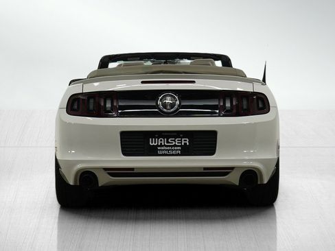 Used 2013 Ford Mustang Premium image 4