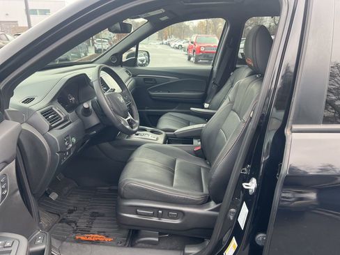 Used 2023 Honda Passport TrailSport image 9