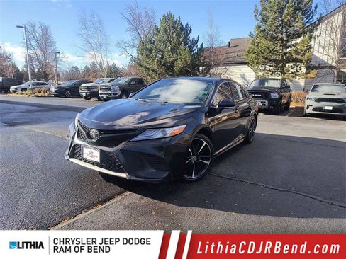 Used 2020 Toyota Camry XSE image 1