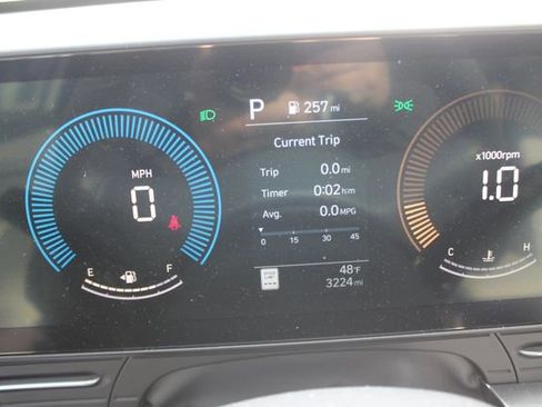 Used 2025 Hyundai Kona SEL image 16