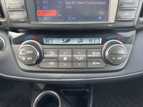 Used 2013 Toyota RAV4 Limited image 20