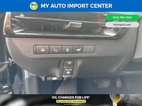 Used 2025 Nissan Murano Platinum w/ Cargo Package AWD/4WD image 14