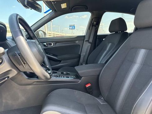 Used 2025 Honda Civic Sport image 7