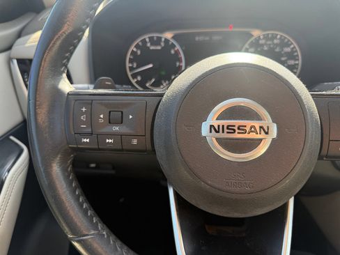 Certified 2021 Nissan Rogue SL FWD image 19