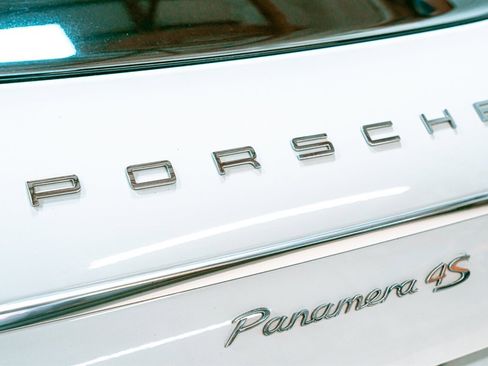 Used 2013 Porsche Panamera 4S image 7