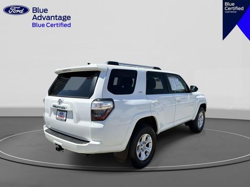 Used 2024 Toyota 4Runner SR5 AWD/4WD image 5