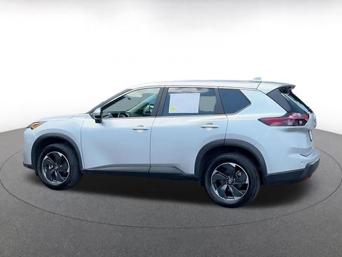 Used 2025 Nissan Rogue SV AWD/4WD image 9