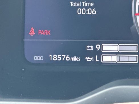 Used 2025 Toyota Tundra Limited image 12