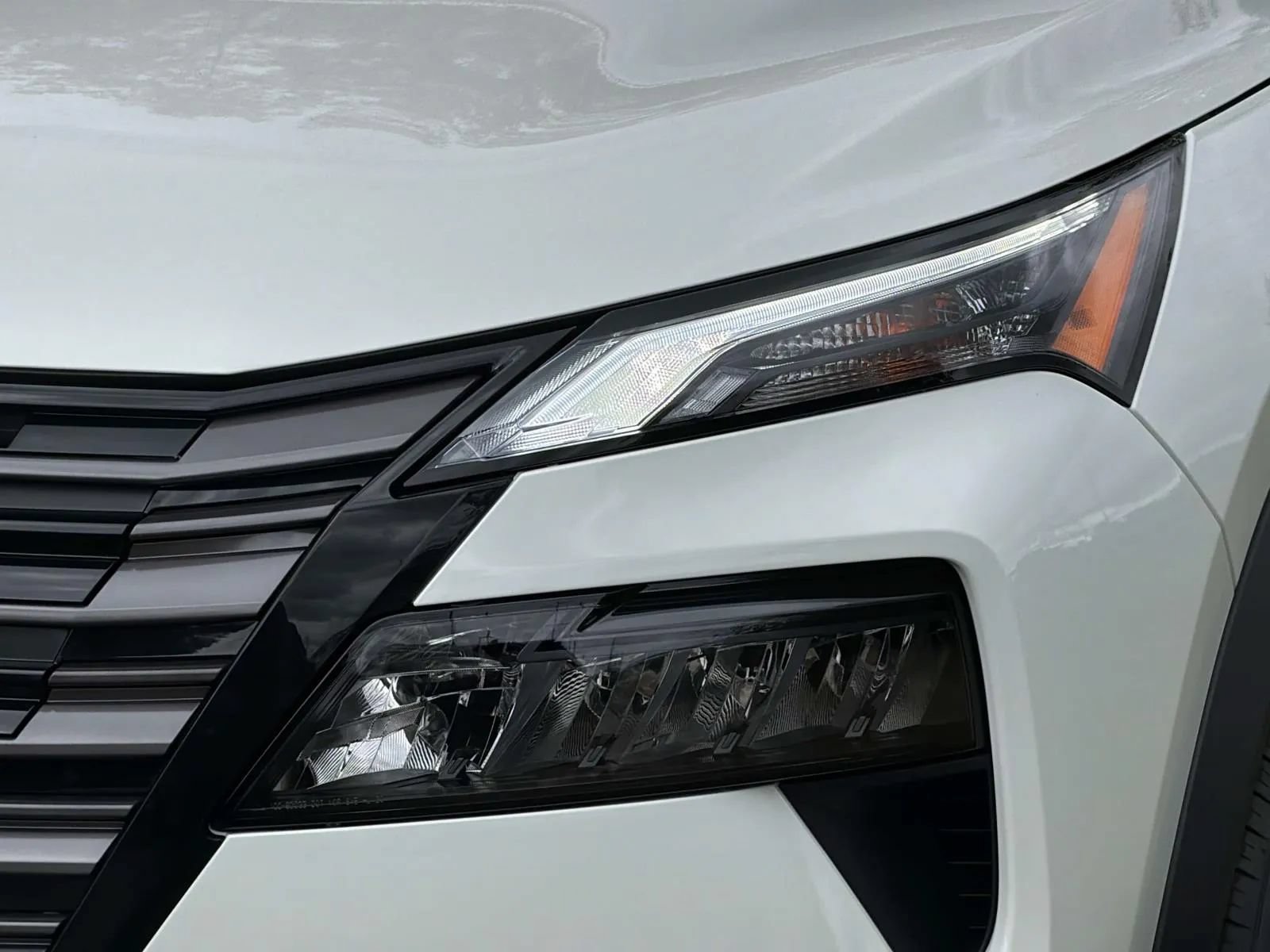 New 2026 Nissan Rogue S FWD image 9