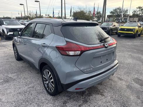Certified 2023 Nissan Kicks SV image 8