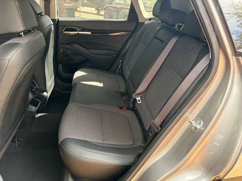 Used 2025 Kia Seltos S image 34
