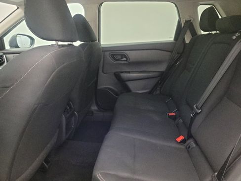 Used 2024 Nissan Rogue S AWD/4WD image 18