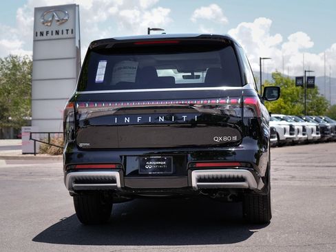 Certified 2026 INFINITI QX80 Pure w/ Cargo Package AWD/4WD image 6