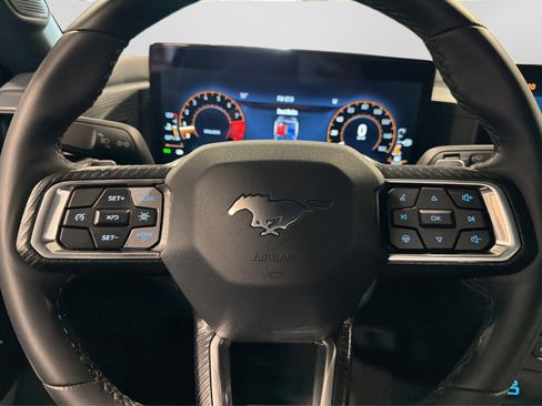 Used 2025 Ford Mustang GT w/ GT Performance Package RWD image 22