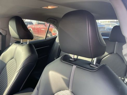 Used 2023 Toyota Camry SE image 21