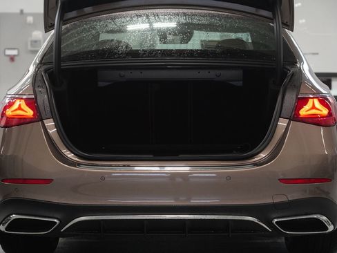 New 2026 Mercedes-Benz E 350 4MATIC Sedan image 32