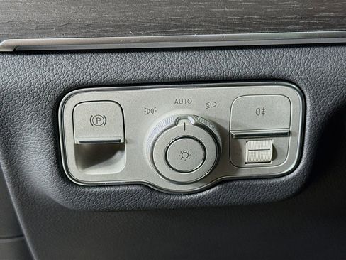 Used 2026 Mercedes-Benz GLE 350 4MATIC image 10