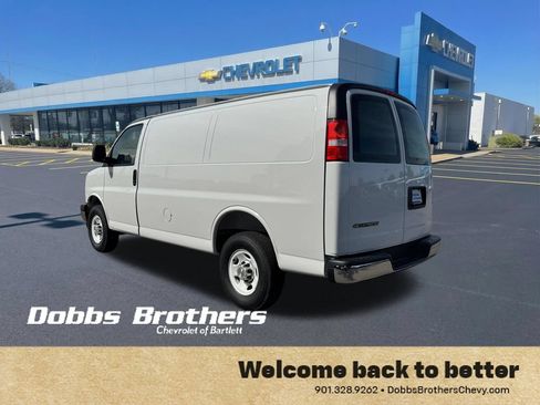 New 2026 Chevrolet Express 2500 w/ Driver Convenience Package RWD image 6