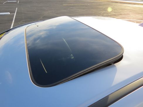 Used 2016 Acura TLX w/ Technology Package image 9