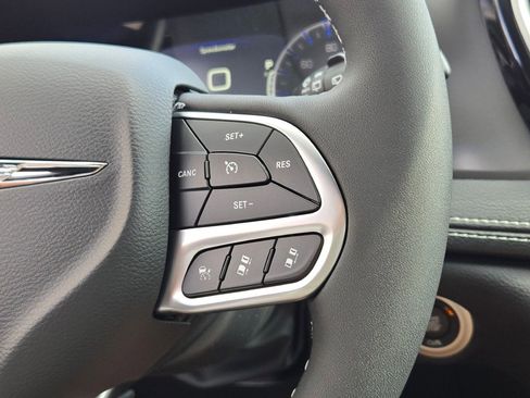 New 2026 Chrysler Pacifica Select image 34