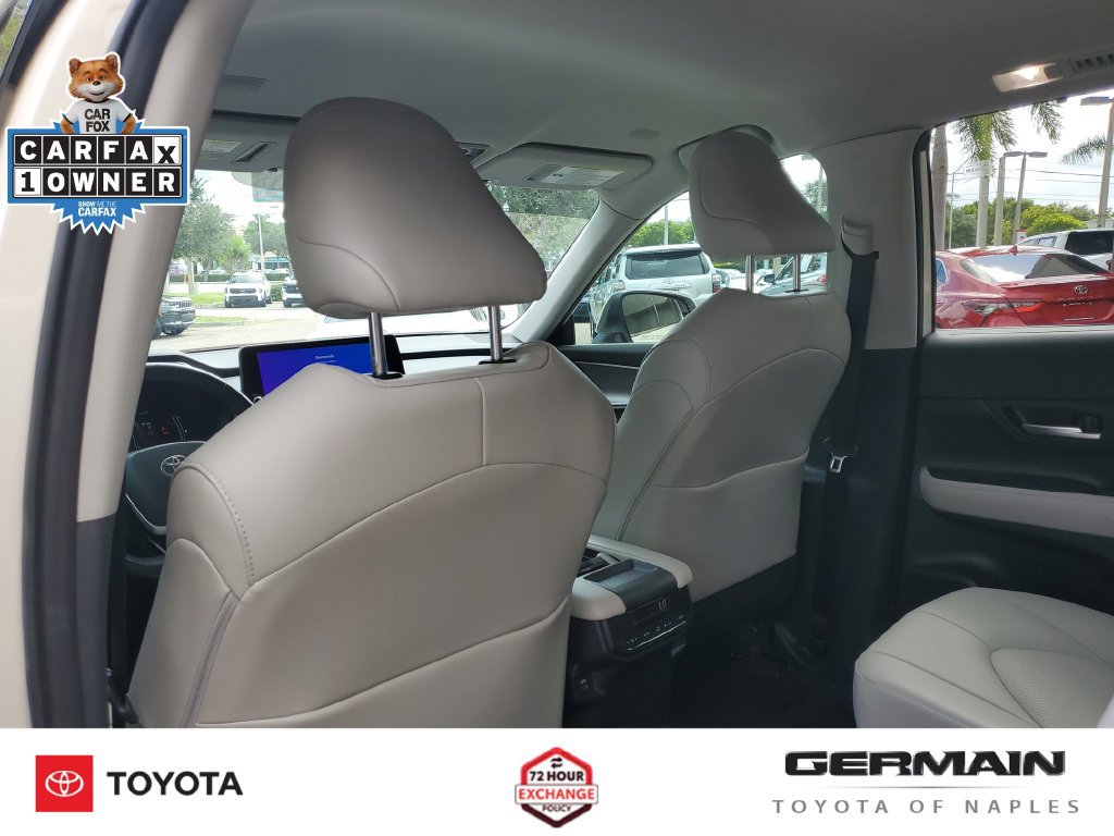 Certified 2024 Toyota Grand Highlander FWD image 23