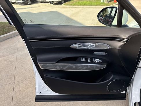 Used 2025 Genesis GV70 3.5T Sport w/ Sport Advanced Package image 23