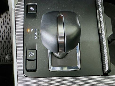 Used 2024 MAZDA CX-90 Plug-In Hybrid w/ Preferred AWD/4WD image 24