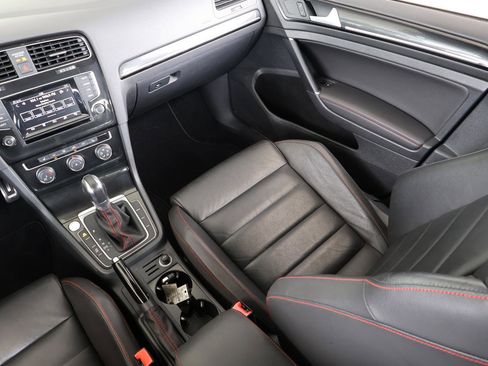Used 2015 Volkswagen GTI SE w/ Lighting Package (SEL) FWD image 18