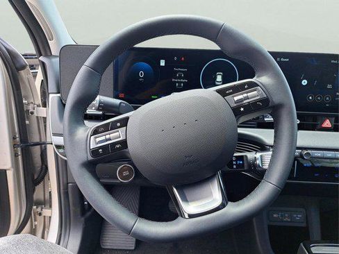 New 2025 Hyundai Ioniq 5 SEL image 15