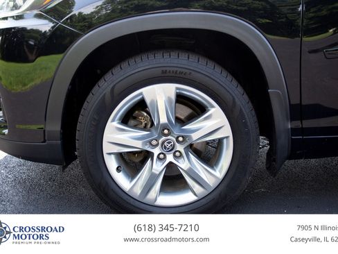 Used 2017 Toyota Highlander Limited w/ Protection Package #3 AWD/4WD image 10