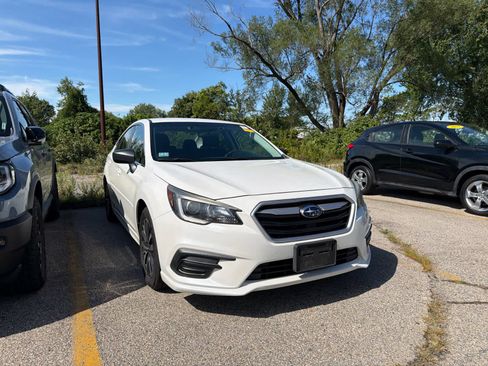Used 2019 Subaru Legacy 2.5i w/ Alloy Wheel Package AWD/4WD image 3