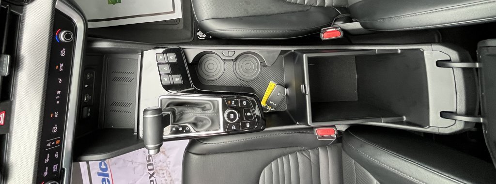 Used 2025 Kia Sportage SX FWD image 26