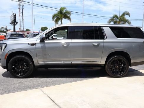 New 2026 GMC Yukon XL Elevation w/ Elevation Premium Package AWD/4WD image 5