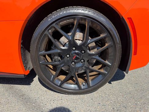 Used 2019 Chevrolet Corvette Stingray Coupe RWD image 4