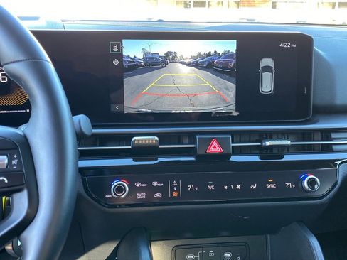 Used 2026 Kia Sportage EX w/ EX Panorama Roof Package image 27