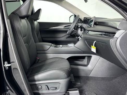 Certified 2026 INFINITI QX60 Luxe w/ Cargo Package image 30