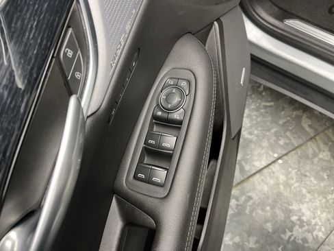 Certified 2025 Cadillac XT5 Premium Luxury image 10